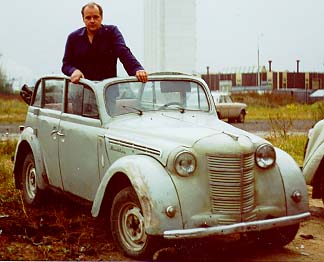 Dmitry Lomakov owner Mosckvitch-400-420A kabrio