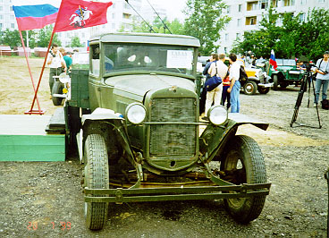 Полуторка ГАЗ-АА 1933 - она была трибуной.
