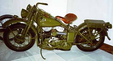  Harley-Davidson WLA-42 1942 . 