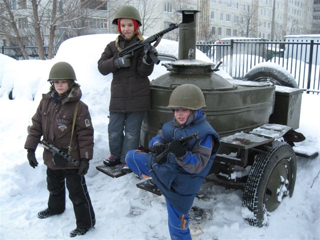          .      . . . Lomakov`s Museum oldtimer (classic, antique, veteran) automobiles and motorcycles. Moscow. Russia.